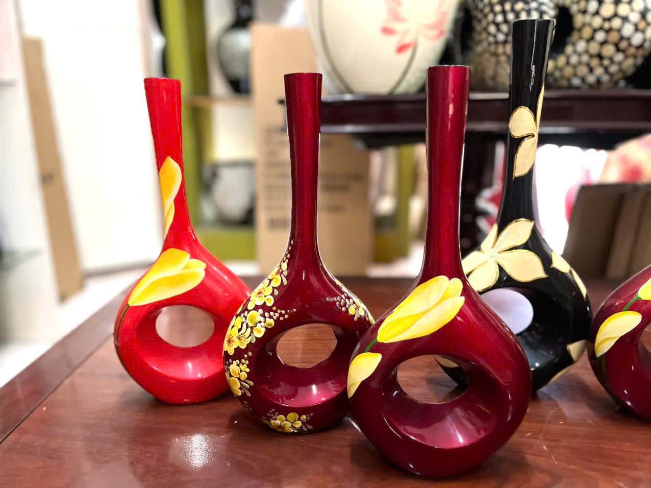 Bình Hoa sơn mài - Mã B70 size 35x16 cm cắm hoa, trang trí kệ, bàn làm việc, quà tặng ý nghĩa