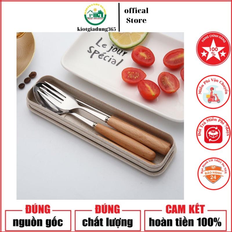Bộ Thìa, Đũa,Dĩa Inox Cán Gỗ Sồi Cầm Tay Tặng Kèm Hộp Đựng Lúa Mạch