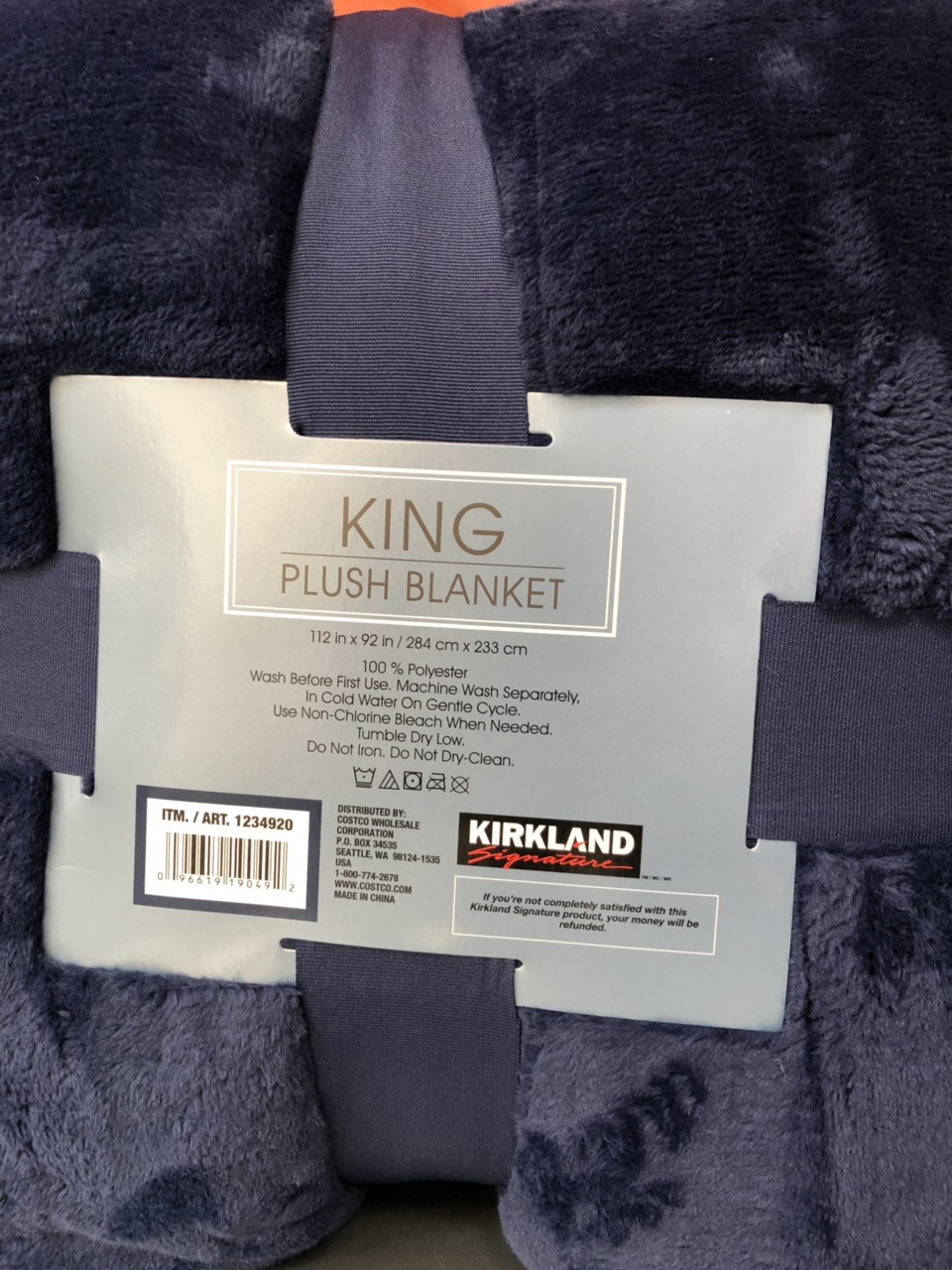 Chăn lông cừu KirkLand Plush Blanket King 284cm x 233cm của Mỹ