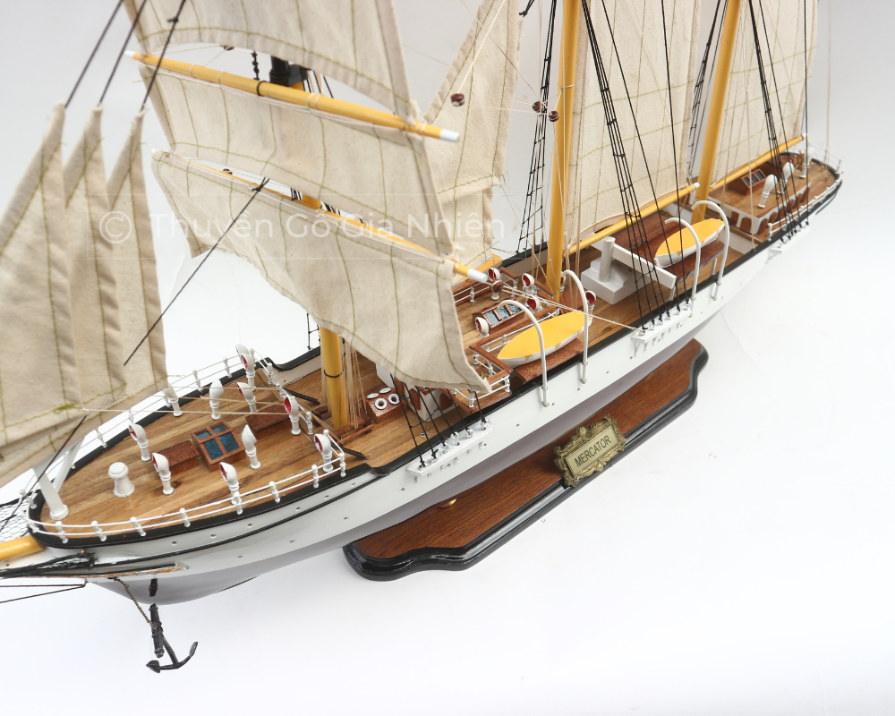 Mô Hình Thuyền Gỗ Phong Thủy Dạng Thuyền Cổ MERCATOR Chính Hãng Hàng Xuất Khẩu Chất Lượng Cao