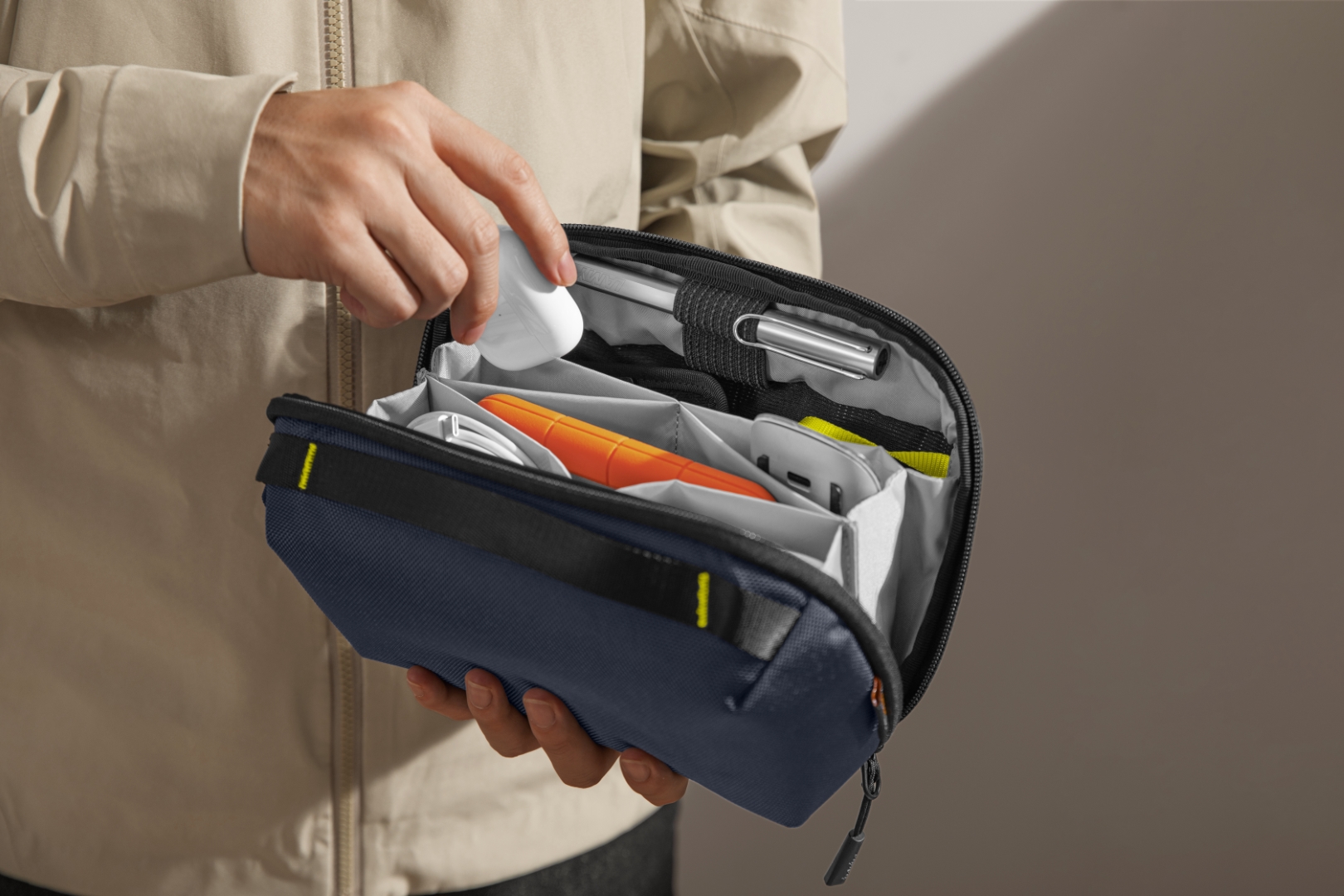 Túi Phụ Kiện Tomtoc (USA) Navigator-T13 3.5l Accessory Pouch – T13M1