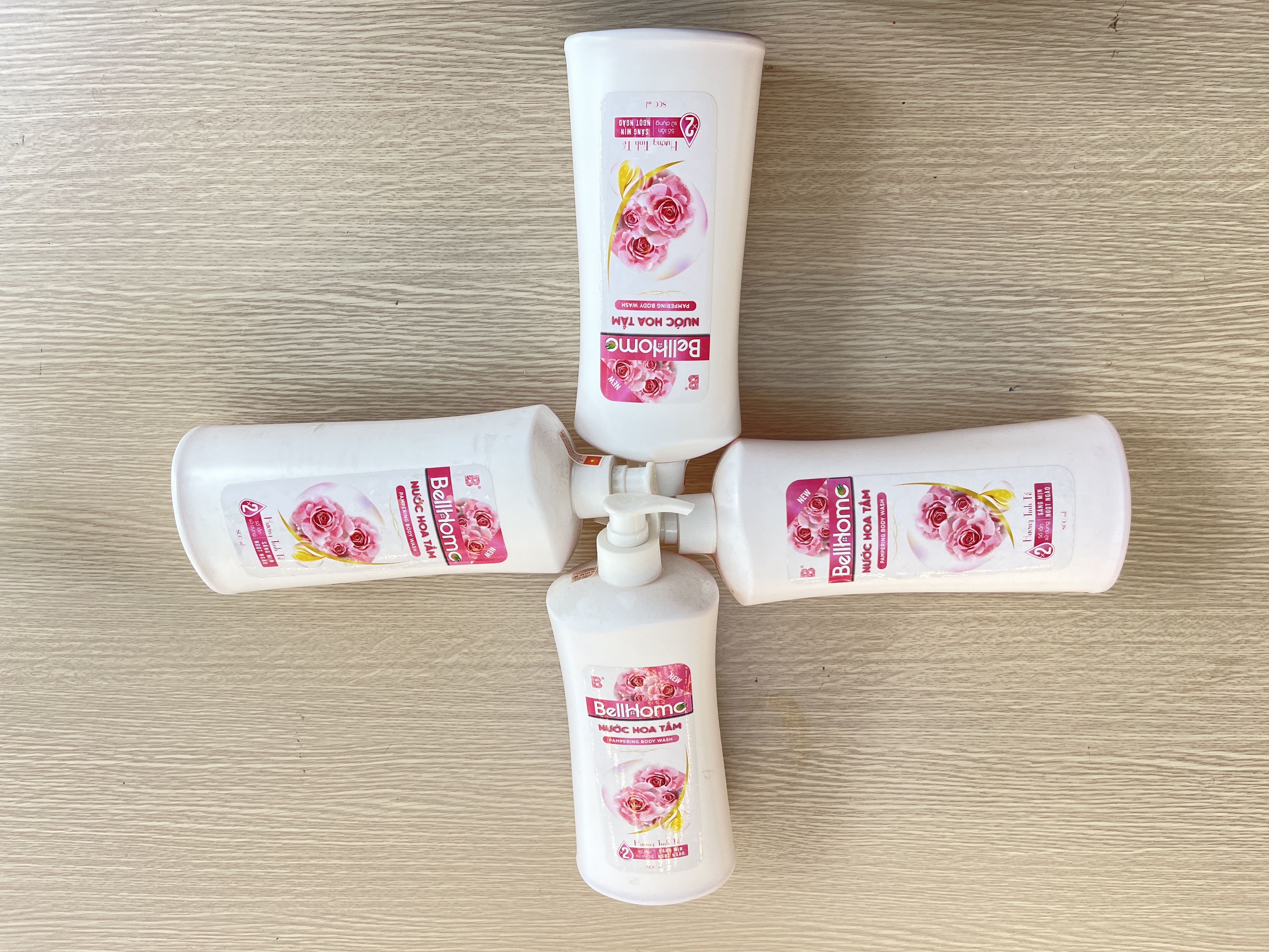 Nước Hoa Tắm Bell Home 800G