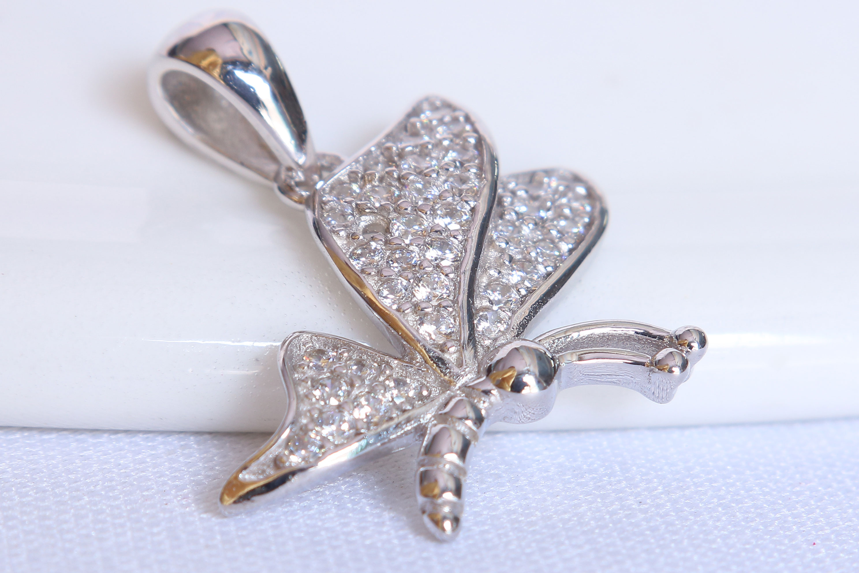 Mặt dây chuyền bạc nữ Butterfly