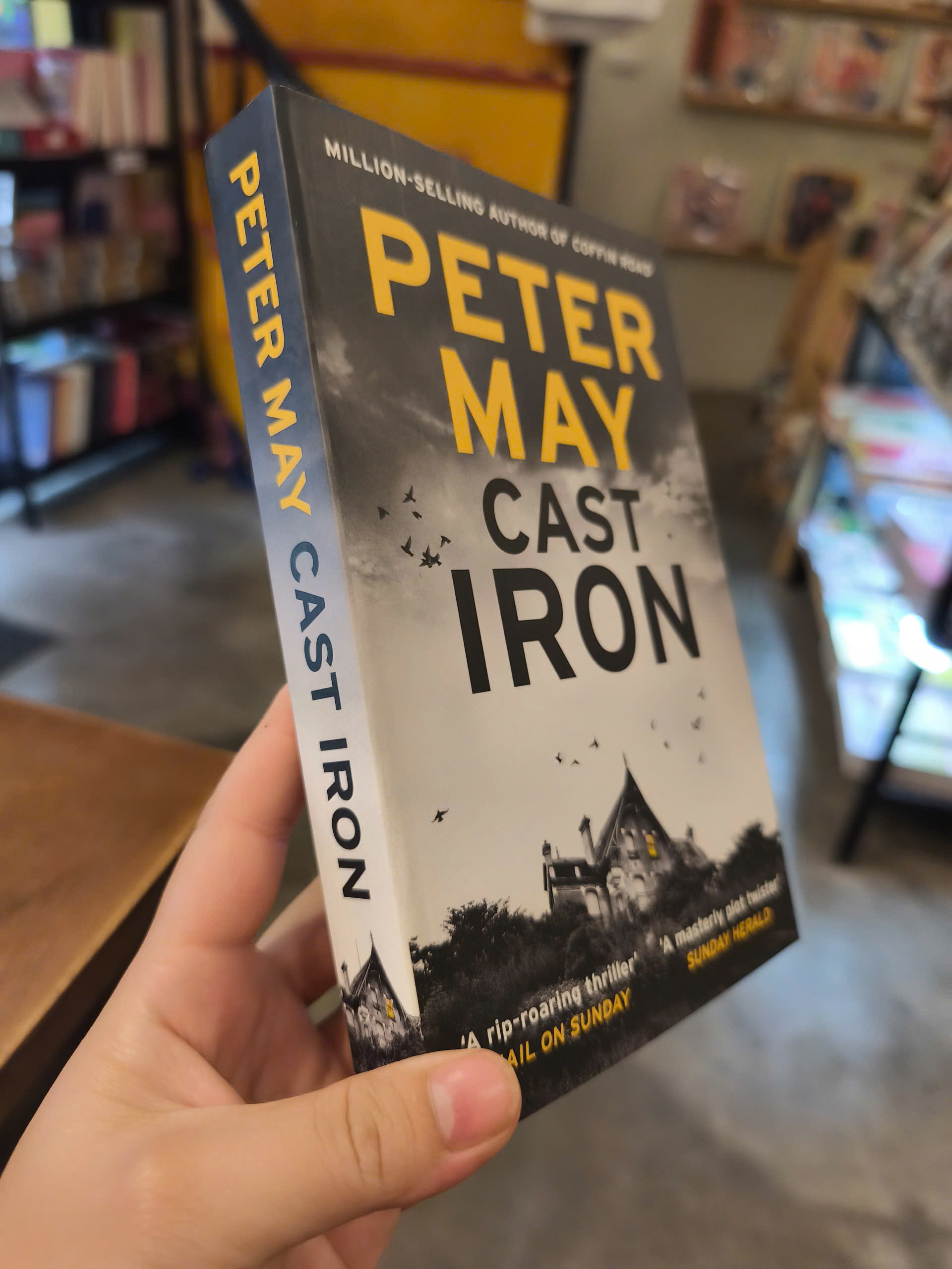 Sách - Cast Iron by Peter May | Mystery / Crime / Ngoại văn Nhập khẩu UK / Trinh thám Tiếng Anh
