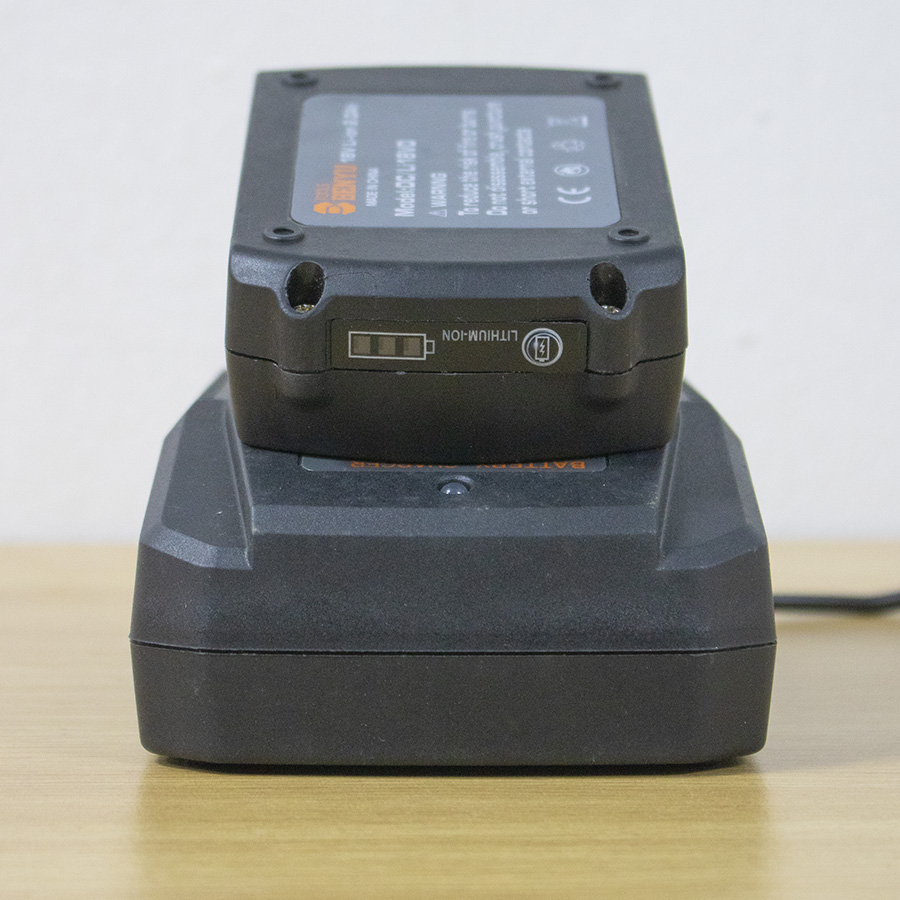 Sạc pin máy khoan, máy mài, 20v 2.0Ah 4.0Ah BENYU TOOLS