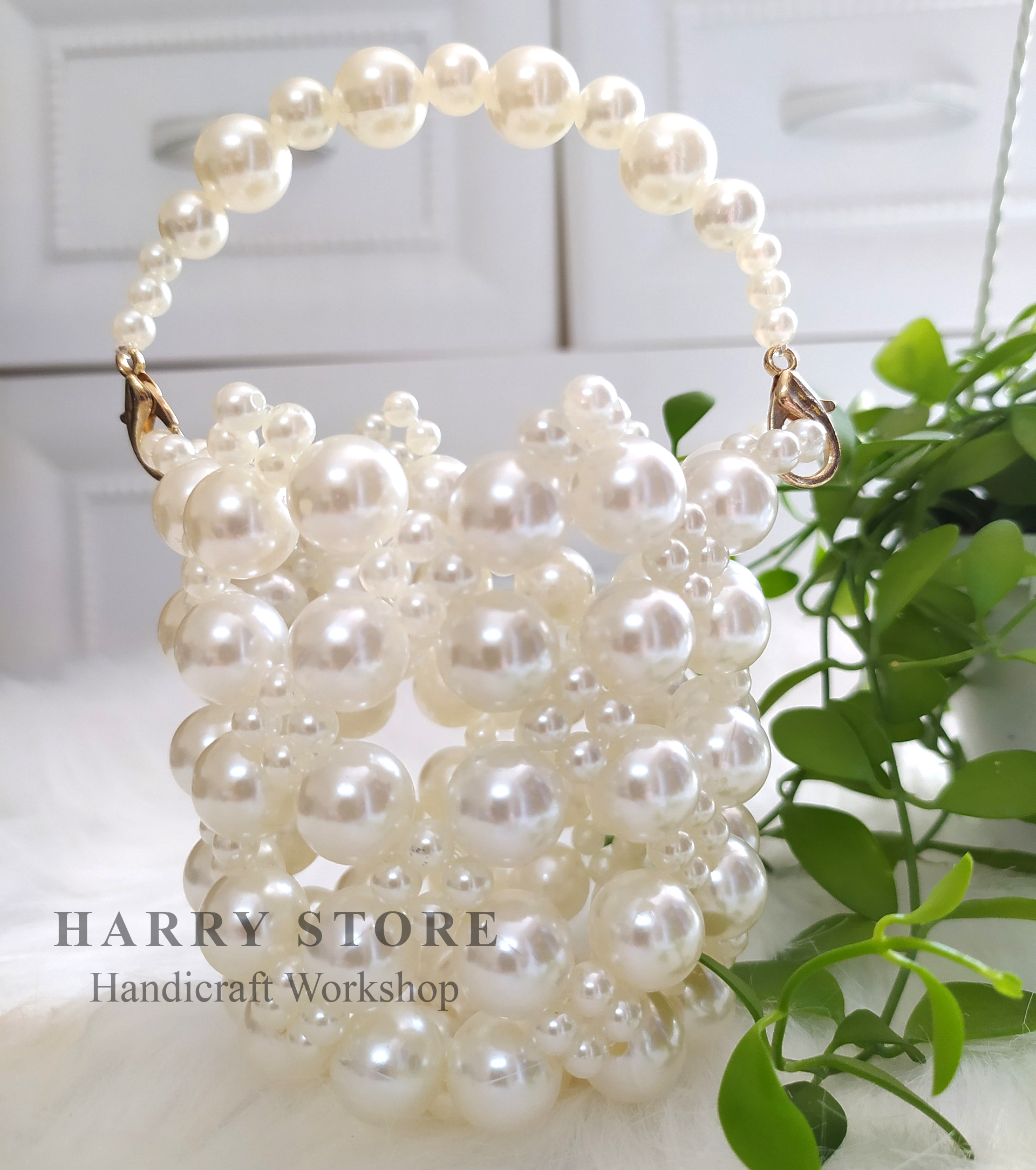 Túi ngọc trai nữ cầm tay HRRB-TT size M sang chảnh đi tiệc, dây đeo dài 110cm túi đan rất chắc chắn