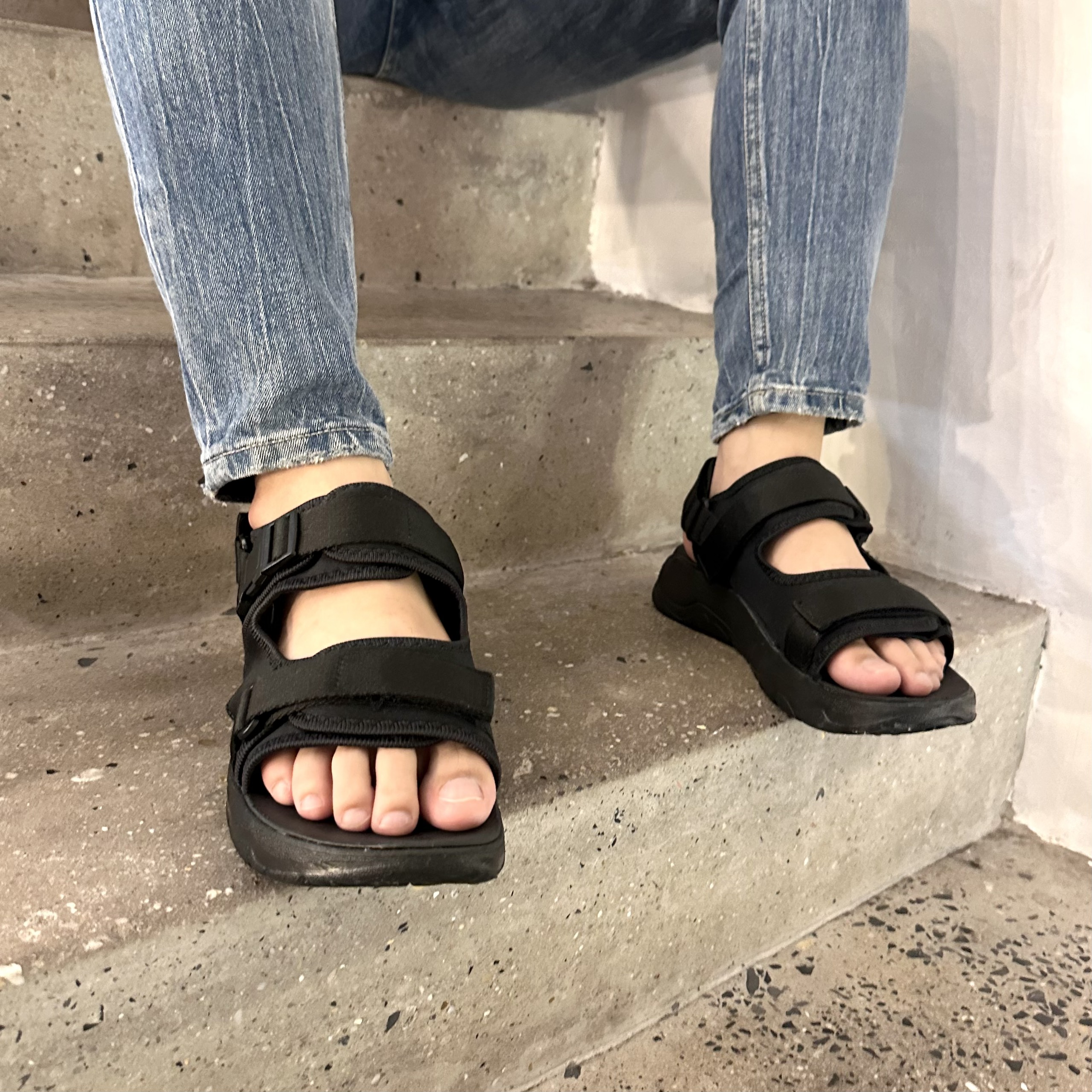 Giày Sandal Nam Nữ Unisex The BiLy Quai Ngang Dây Dù Đế IP Siêu Êm Nhẹ Màu Đen- BL07 Đen