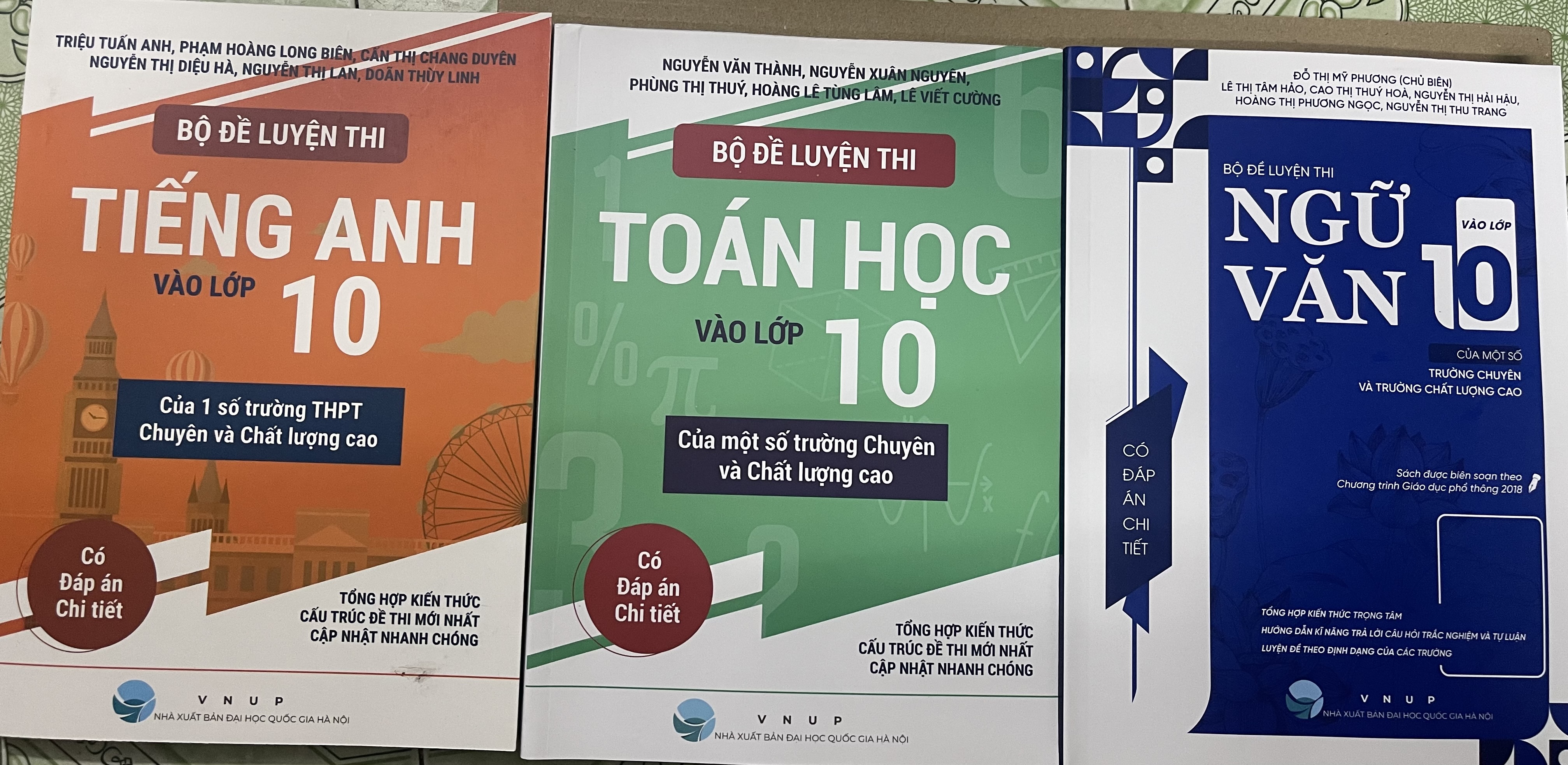 Combo bộ đề luyện thi Toán Văn Anh vào lớp 10 của một số trường Chuyên và trường Chất lượng cao