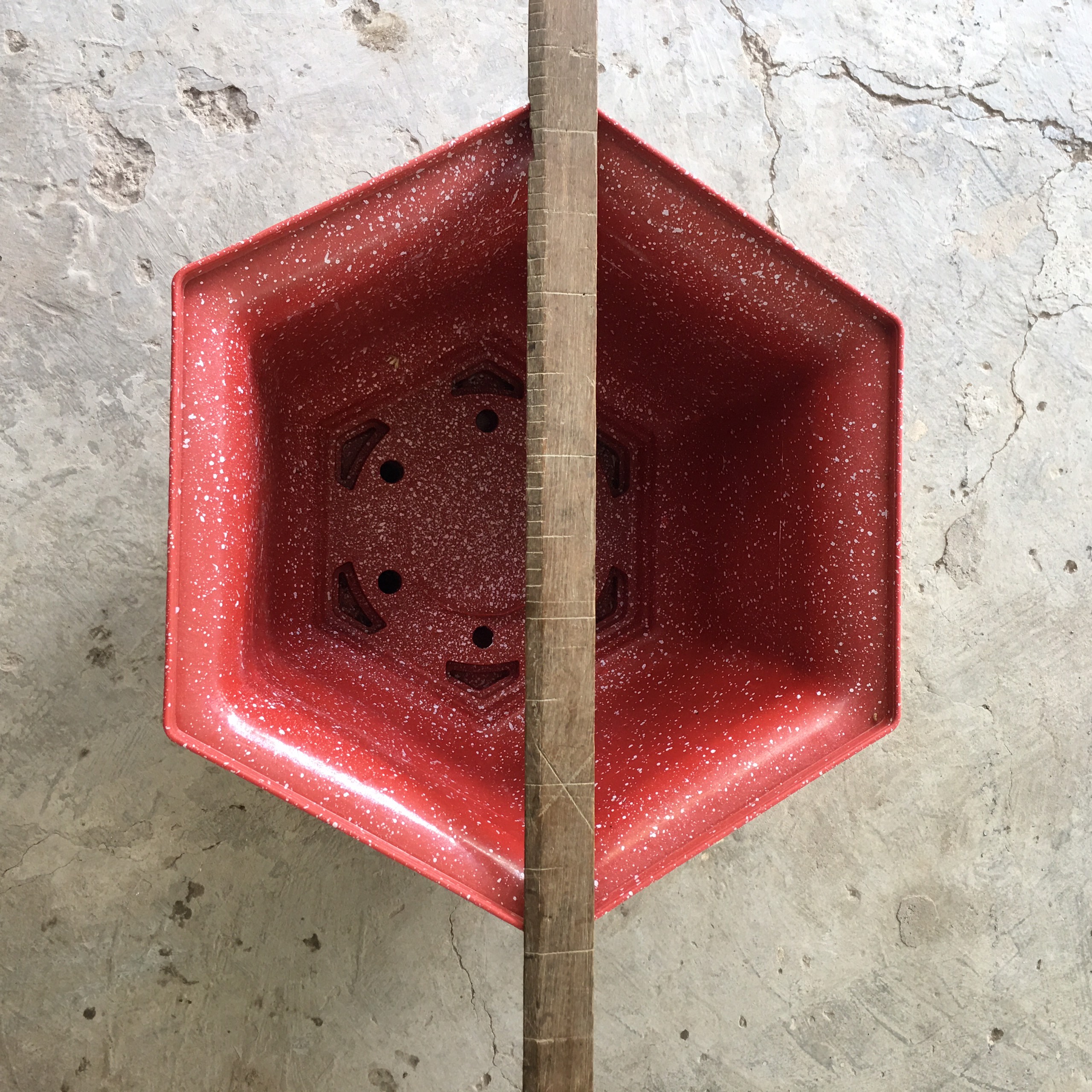 Chậu Nhựa Mai 470 giã đá hoa cương