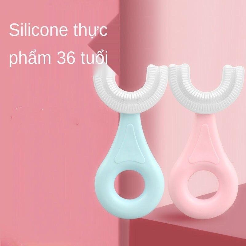 Bàn Chải Đánh Răng Chữ U Silicon chải sạch mọi ngóc ngách nhưng không làm tổn thương răng bé