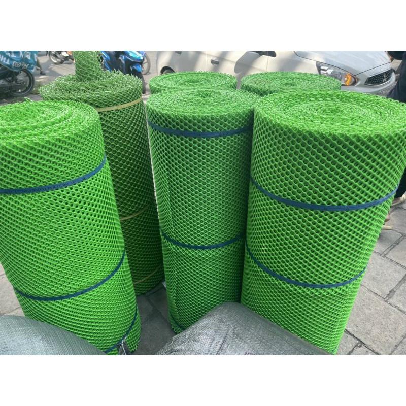 Lưới nhựa mắt cáo màu xanh làm hàng rào,làm chuồng .che chắn côn trùng