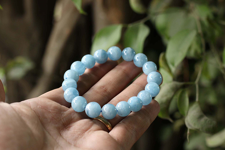 Vòng Aquamarine Myanmar 10mm Ngọc Quý Gemstones VT129