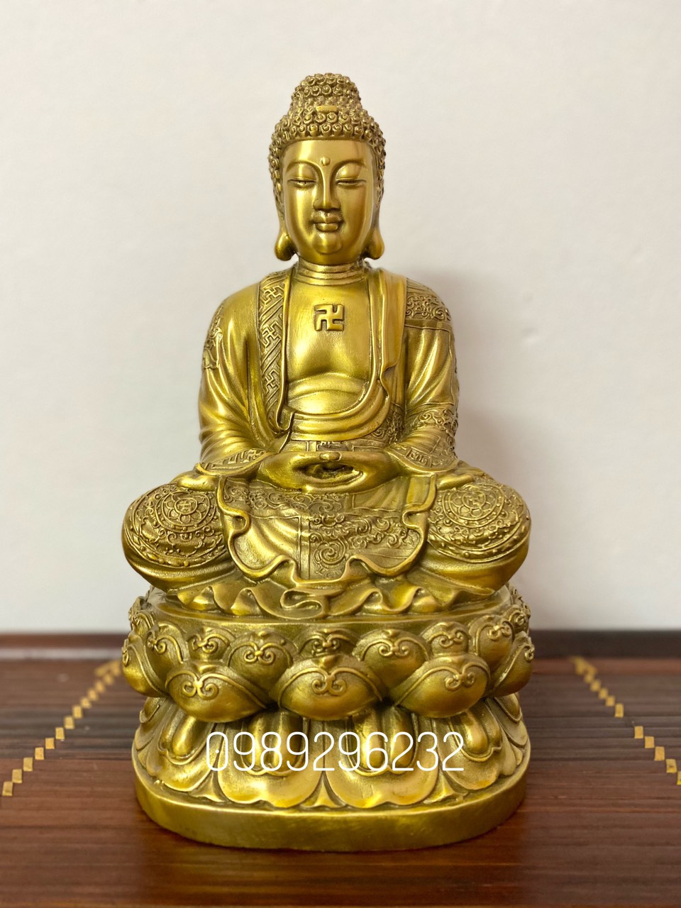 Tượng Phật bằng đồng vàng đẹp