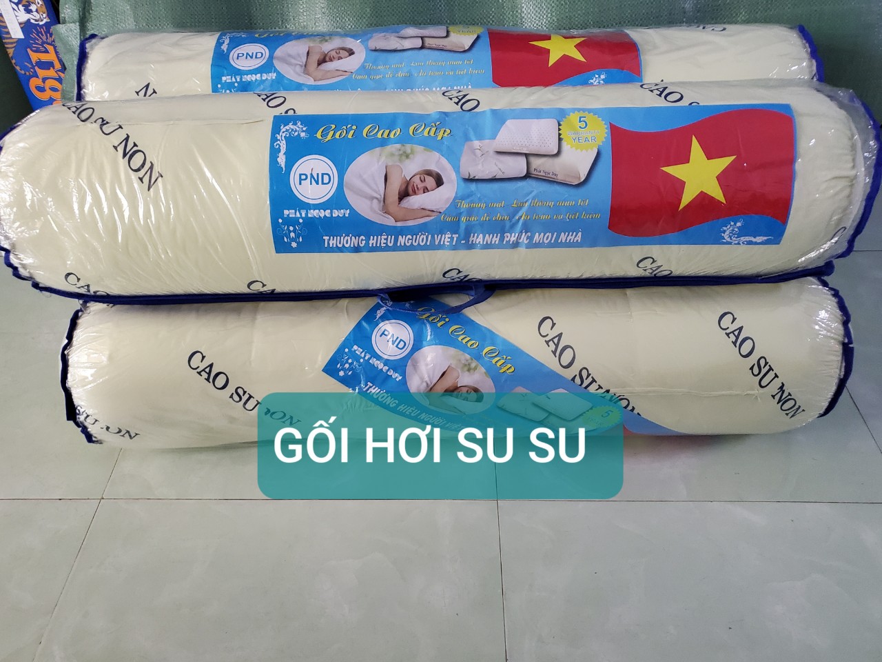 Ruột gối ôm cao su non kích thước 35x100cm, tặng kèm 1 áo gối ôm màu ngẫu nhiên