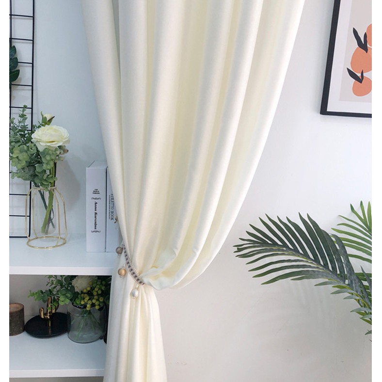 Rèm cửa khoen lỗ che nắng màu trắng siêu xinh