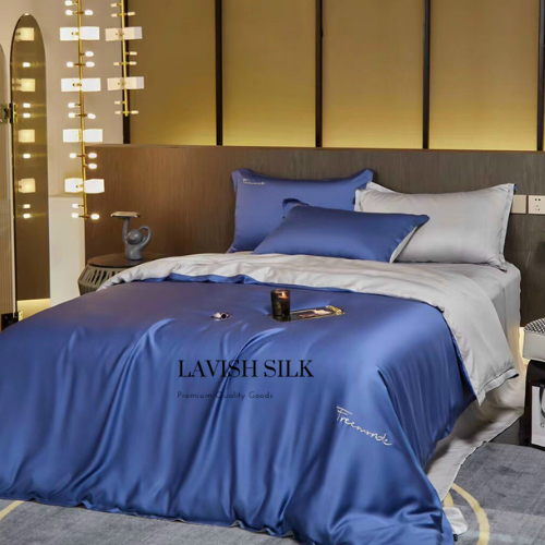 Trọn Bộ Ga Gối Lụa Kèm Chăn Sẵn Ruột + Tặng Bộ Quà Tặng Lavish Silk Cao Cấp - Xanh Biển Mix Bạc Kim