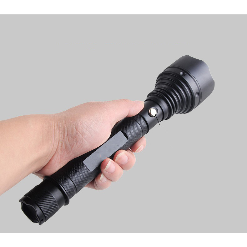 Đèn pin siêu sáng chống nước Mayor Wolf LY S015 pin cực trâu - Tặng kèm hộp đựng cao cấp, hàng chính hãng