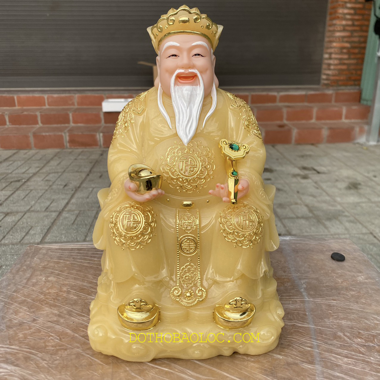 Tượng Thần tài Thổ Địa bằng đá nhập khẩu cao cấp cao 29cm – Màu Vàng thạch anh