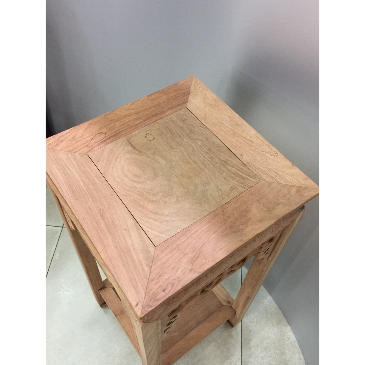 Đôn vuông gỗ hương Mộc cao 70 cm Ngang 30cm, Sâu 30cm
