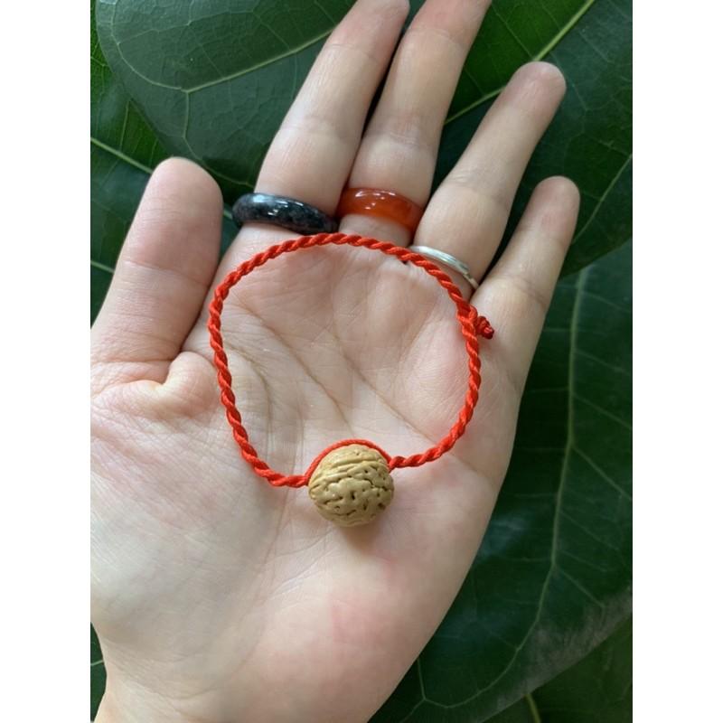 Vòng tay hạt đào rừng kỵ tà