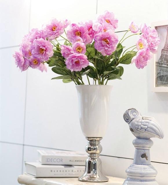 Cành hoa hồng rosy được làm từ lụa cao cấp phù hợp trang trí không gian phòng khách, quán cafe, nhà hàng