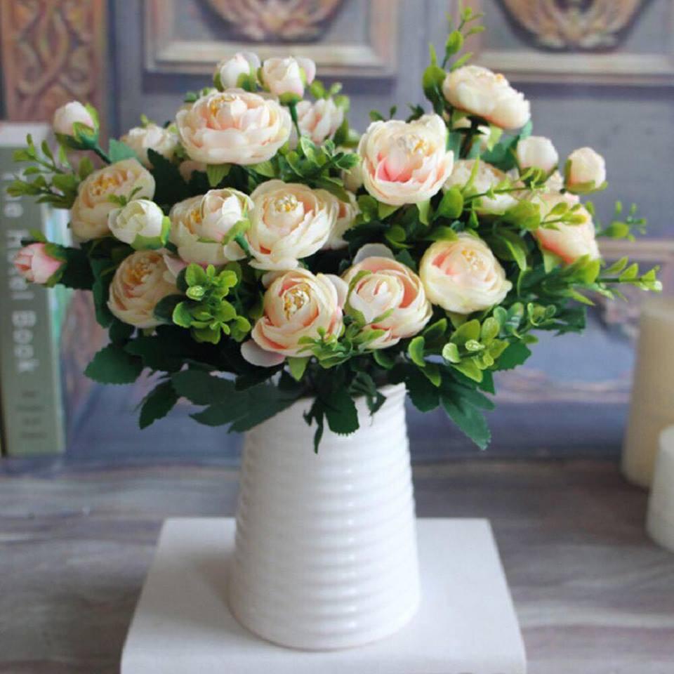 Cành 6 bông hoa hồng Châu Âu nhụy vàng, hoa giả trang trí tuyệt đẹp HH-609