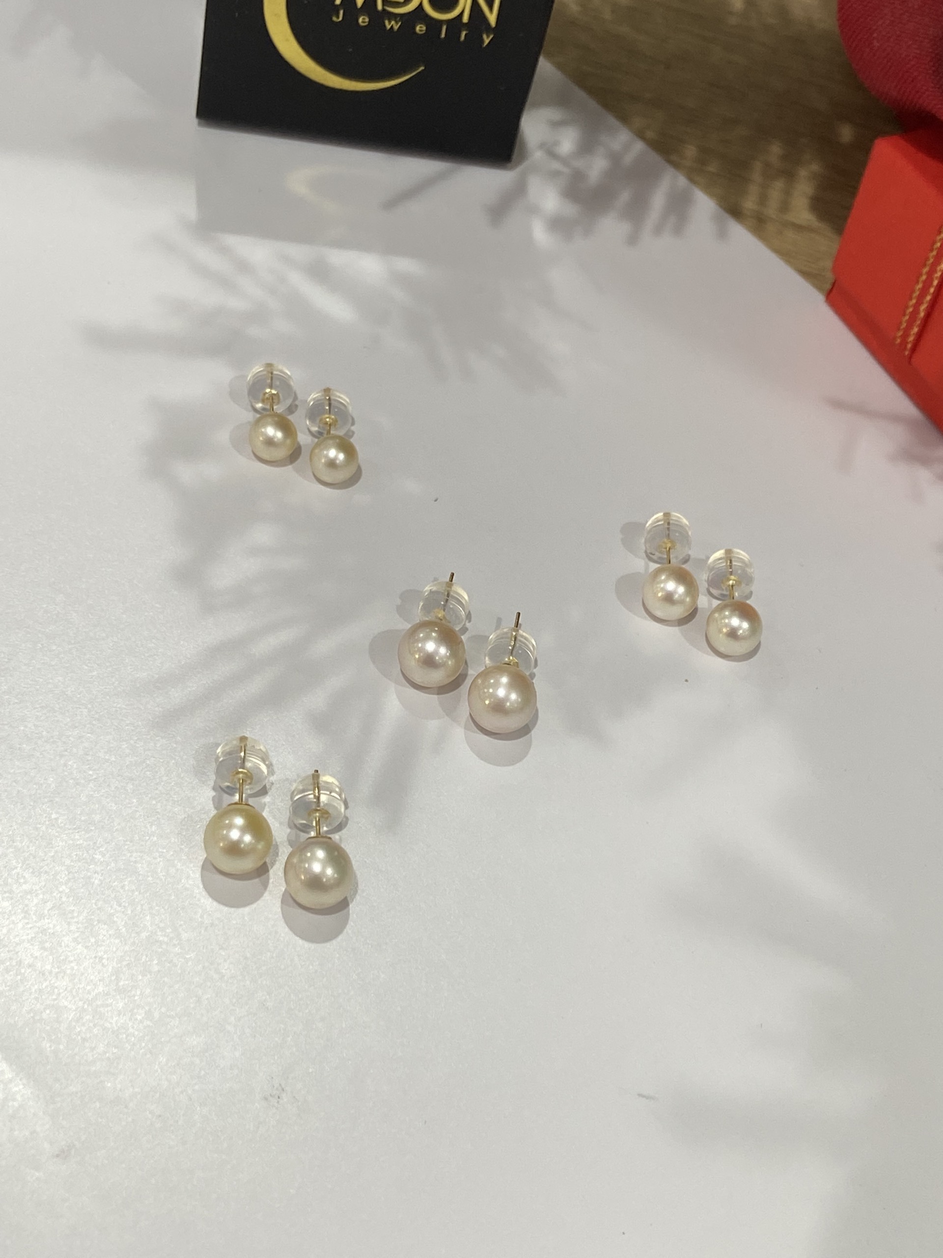 Bông Tai Đính Ngọc Trai Nước Mặn Akoya, Chuôi Vàng Ý 18K - MOON Jewelry