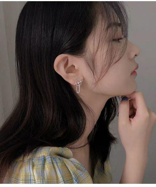 Khuyên tròn xích thanh ngang