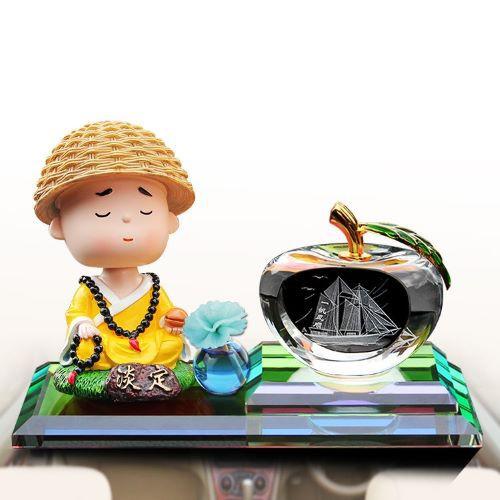 TƯỢNG NƯỚC HOA CHÚ TIỂU & QUẢ CẦU PHA LÊ