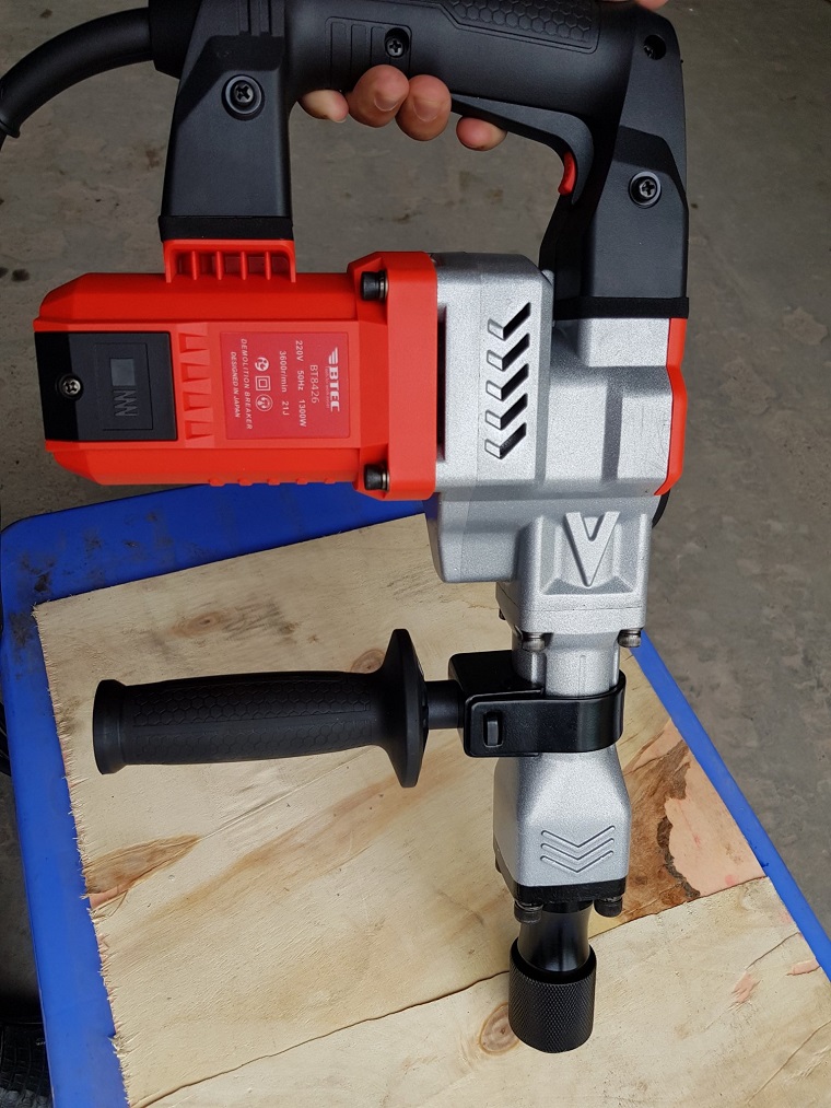 MÁY ĐỤC BÊ TÔNG 17MM BTEC BT8426 - HÀNG CHÍNH HÃNG