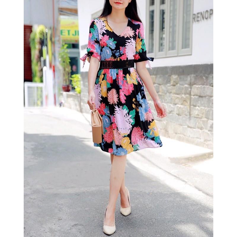 ĐẦM TAY NGẮN REN EO