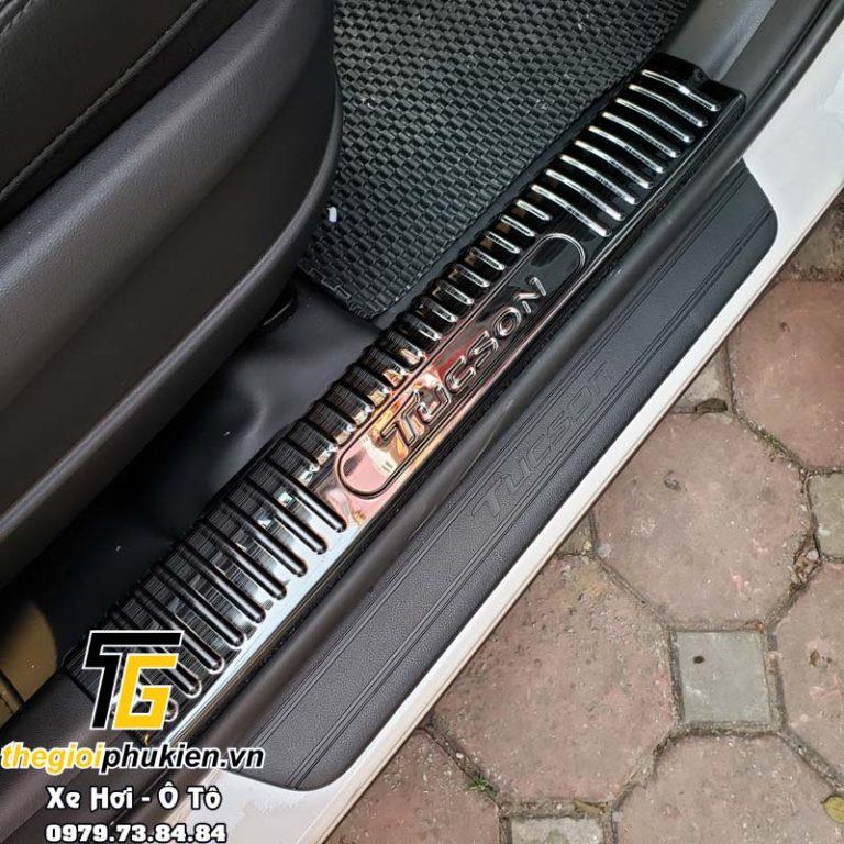 Bộ Ốp bậc, Nẹp bước chân Titan Hyundai Tucson 2022