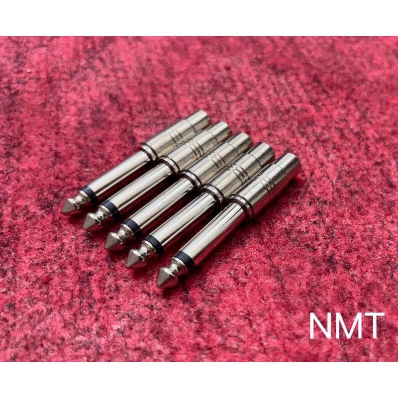 Rắc 6.5 li ra AV