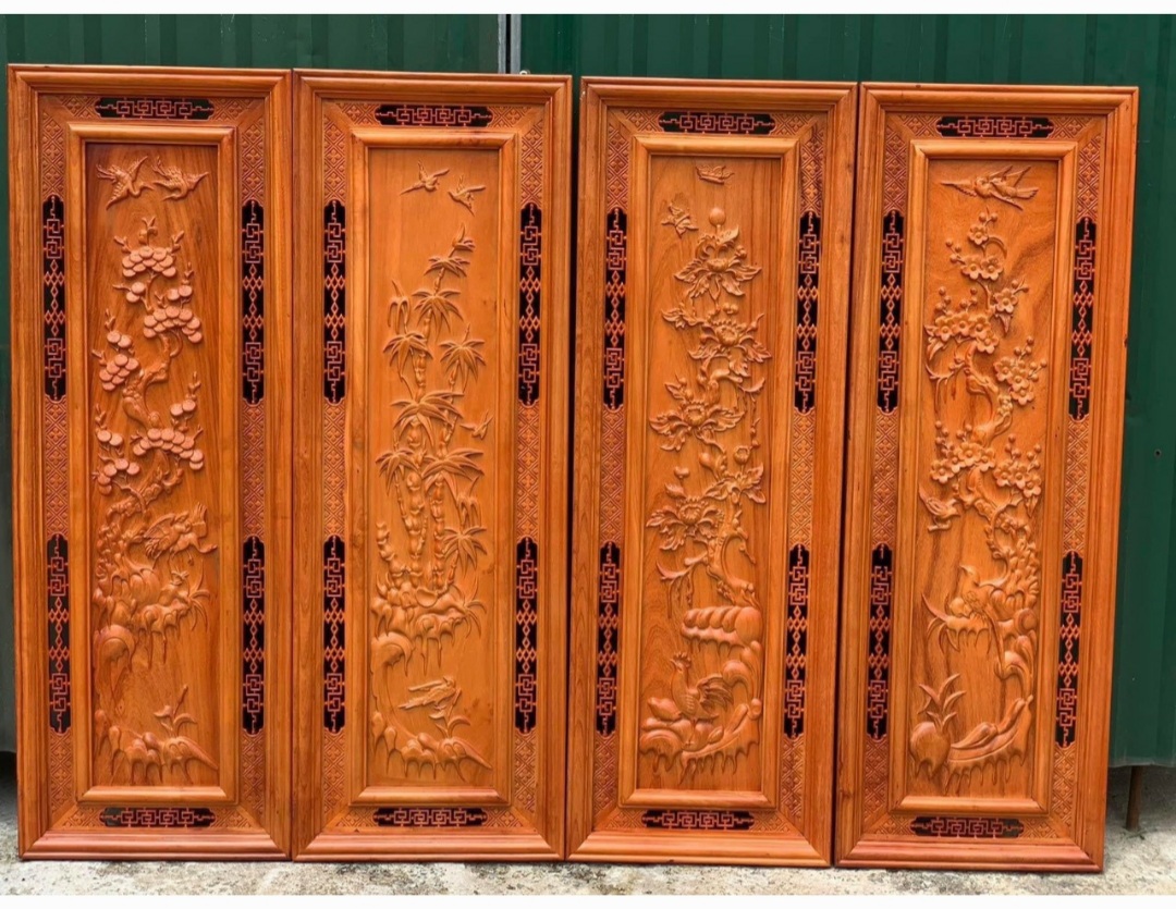 Tranh tứ quý gỗ hương dát vàng cao 107x37x3 CM
