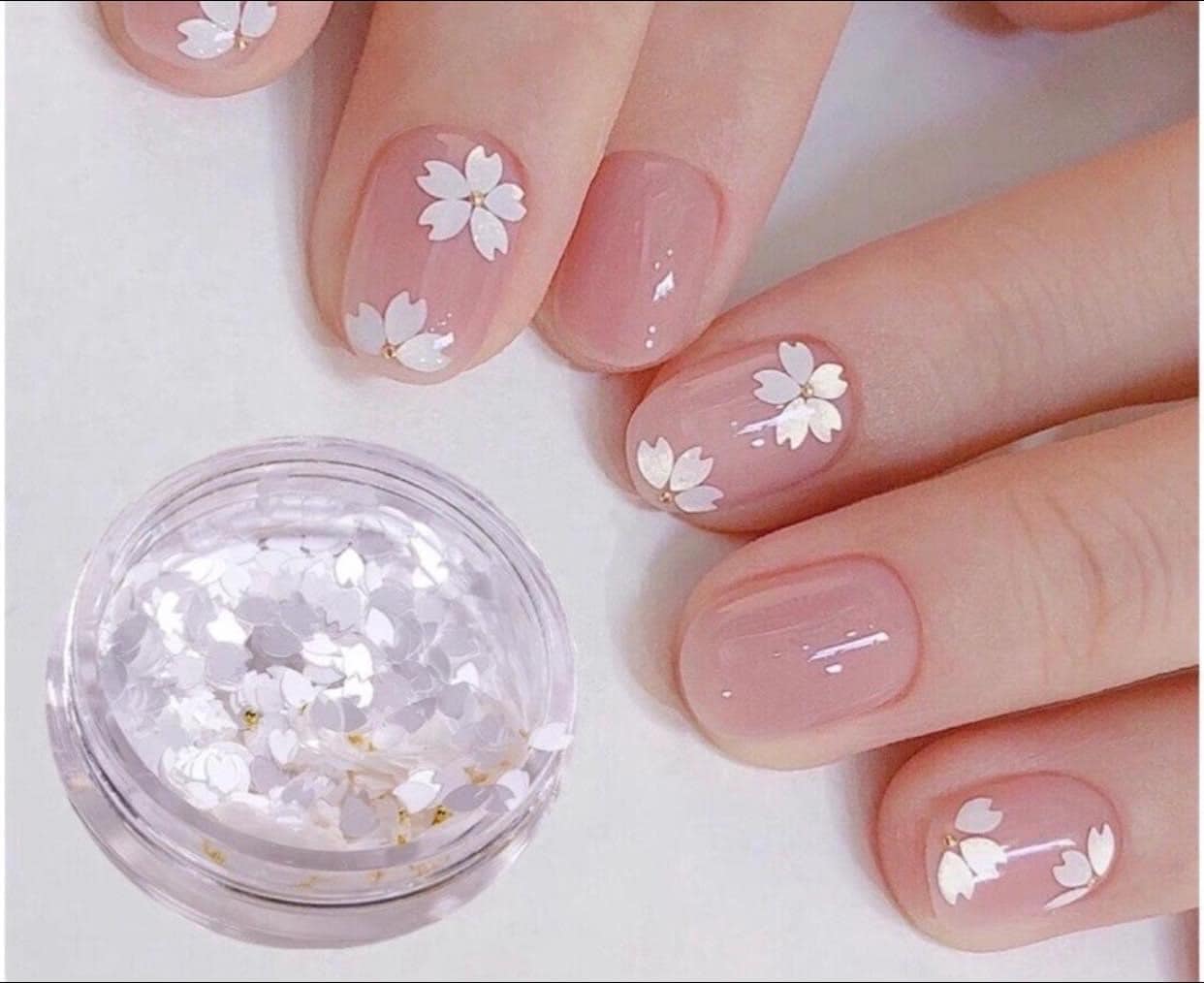 set hoa trắng làm nail phong cách hàn