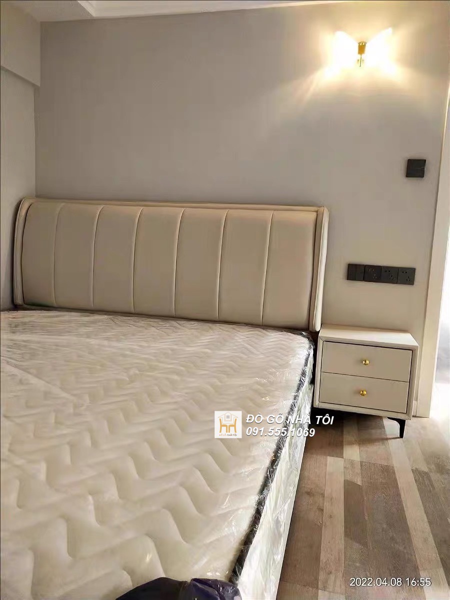 Giường Ngủ Đầu Bọc Nệm Hiện Đại Giá Rẻ Tphcm GNB03