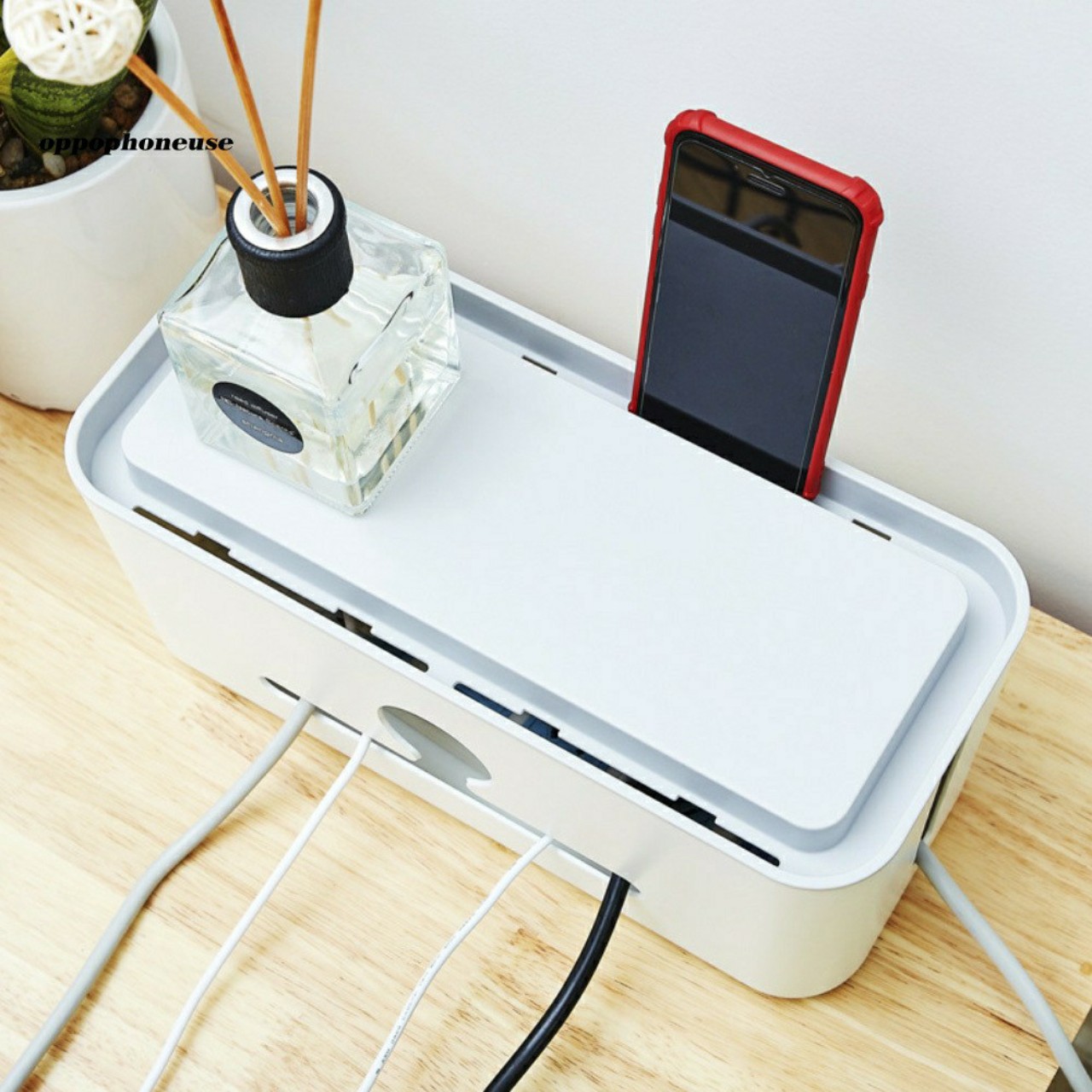 Hộp đựng ổ cắm, ổ điện cao cấp vừa gọn gàng vừa bảo vệ bé, màu sắc trang nhã phù hợp mọi gia đình