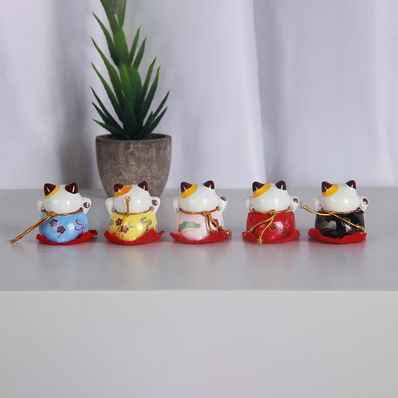 Bộ 5 Tượng Mèo May Mắn Neko Mini Để Bàn Để Xe Hơi Chiều Cao 4cm Chất Liệu Sứ Phủ Men Sáng Bóng.