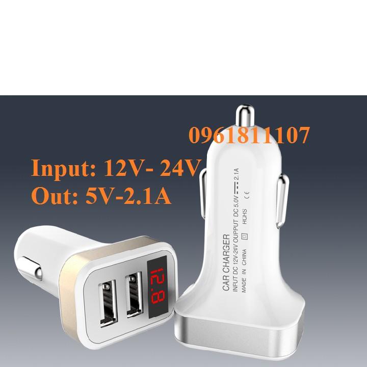 Sạc trên ôtô cao cấp có led hiên thi