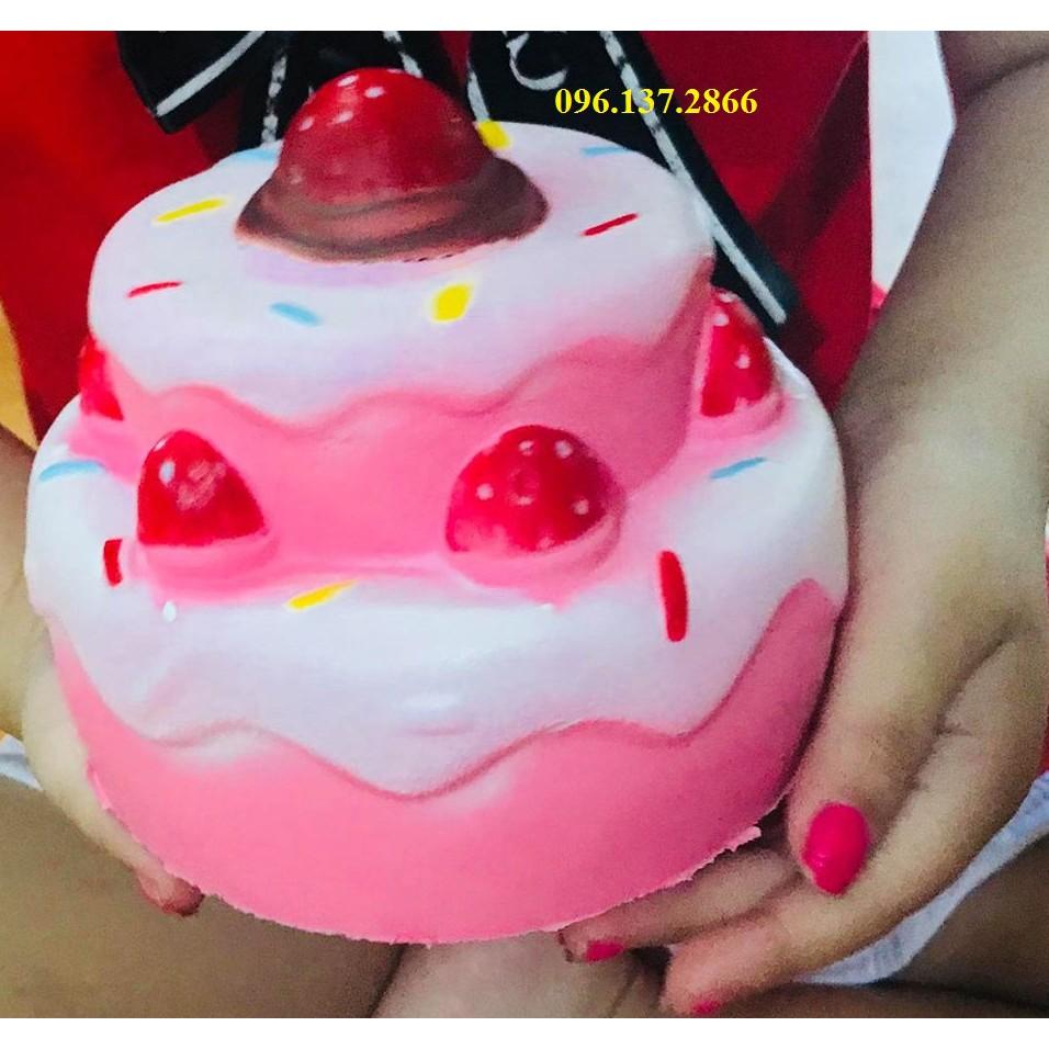 ĐỒ CHƠI SQUISHY BÁNH KEM SINH NHẬT 2 TẦNG 1 DÂU đáng yêu hết cỡ