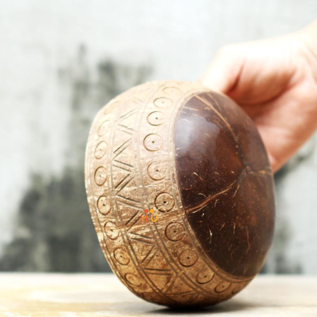 Tô gáo dừa khắc hoa văn Ret