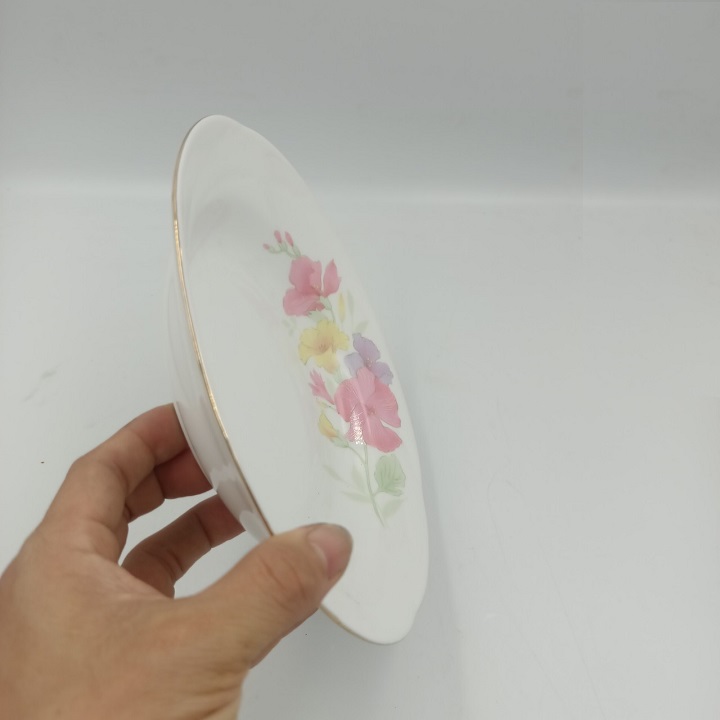 Đĩa Sứ Hoa viền vàng CK Đường Kính 20.5 cm Hàng Nhập Khẩu Cao Cấp