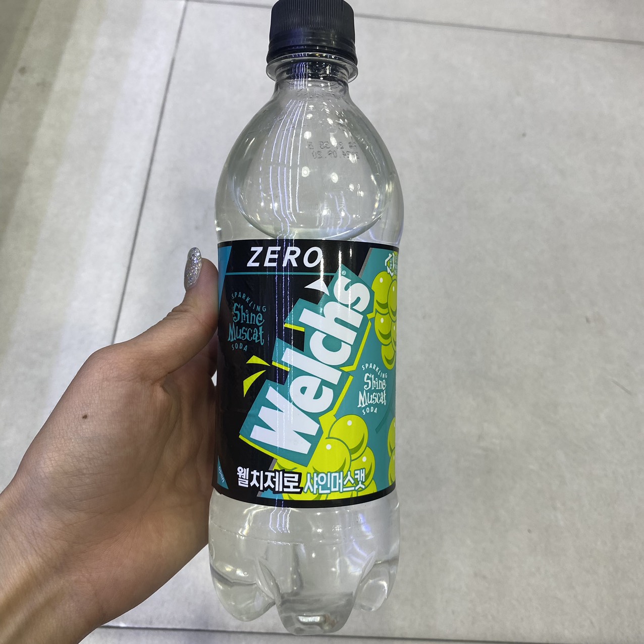 Nước Giải Khát Vị Nho Sữa Welchs Zero Hàn Quốc Chai 500ML/ 농심) 웰치 제로 샤인머스캣 PET 500ML