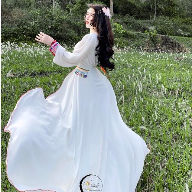 10 chiếc váy boho lãng mạn cho mùa cưới XuânHè