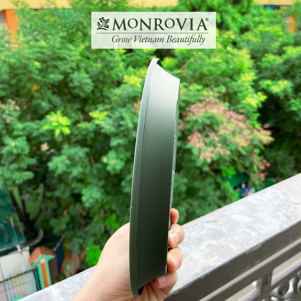 3 Đĩa lót chậu MONROVIA 2 Gallon, Dòng M-series, chậu nhựa trồng cây, chậu cây cảnh mini, để bàn, treo ban công, treo tường, cao cấp, chính hãng thương hiệu MONROVIA