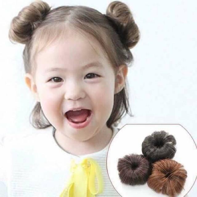 Tóc giả búi natra 50k Búi mini tròn cặp mỏ vịt cho bé giá 1 bên