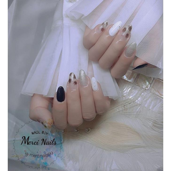 Nailbox mix tone trắng đen