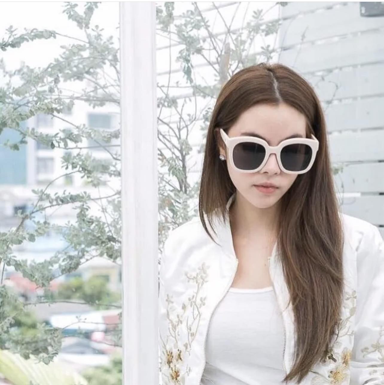 Kính mát nữ Mắt vuông bản dày chống nắng UV + Tặng phụ kiện Bao da cao cấp