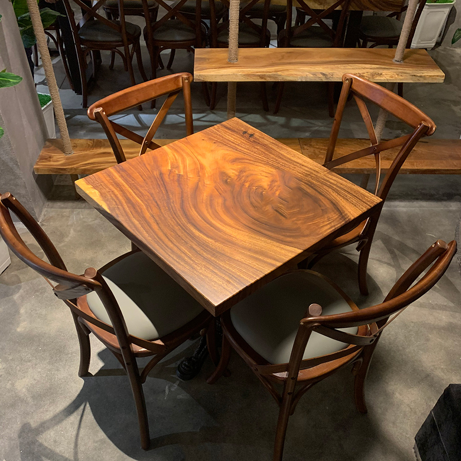Mặt bàn vuông gỗ me tây nguyên tấm cho quán cafe