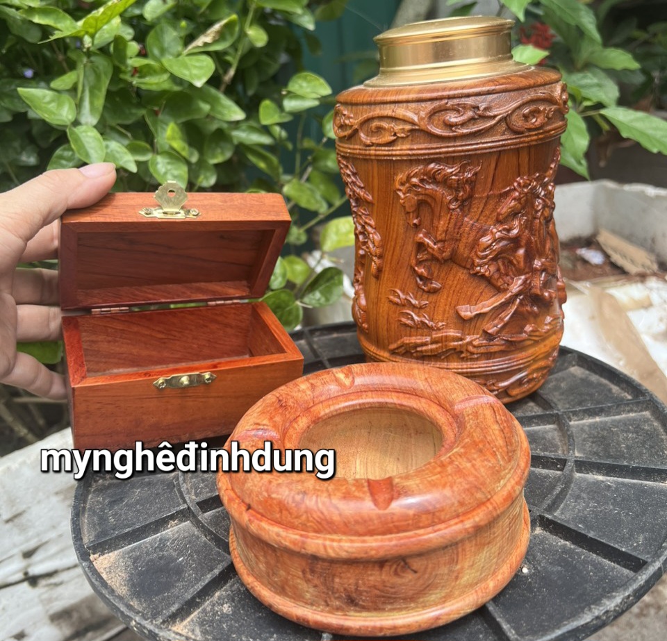 Combo 3 món hộp đựng trà ,gạt tan ,hộp đựng thuốc bằng gỗ hương đá